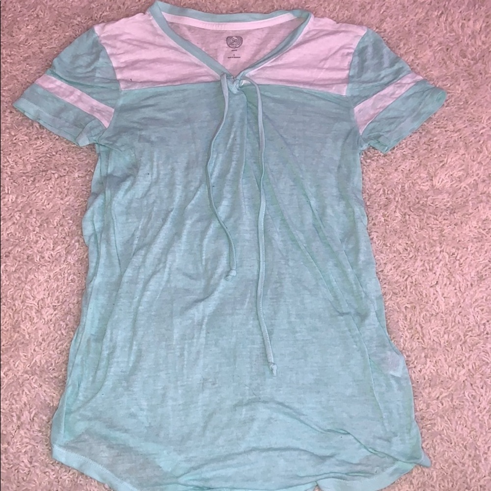 Short sleeve tee